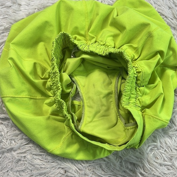 Lululemon Hotty Hot Short II *Long 4" Highlight Yellow - Picture 4 of 7